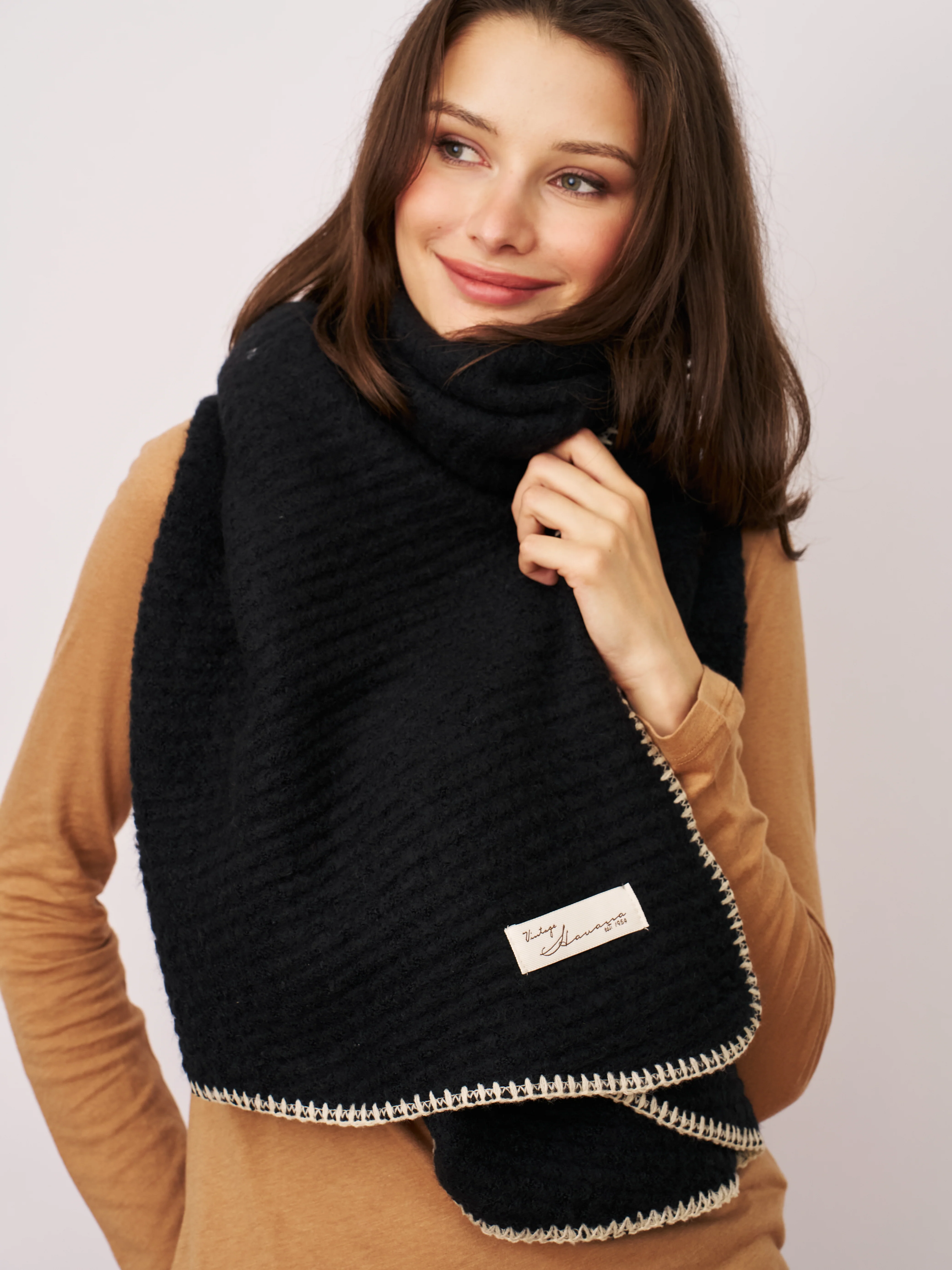 BLANKET STITCH KNIT SCARF - BLACK/IVORY - Image 2