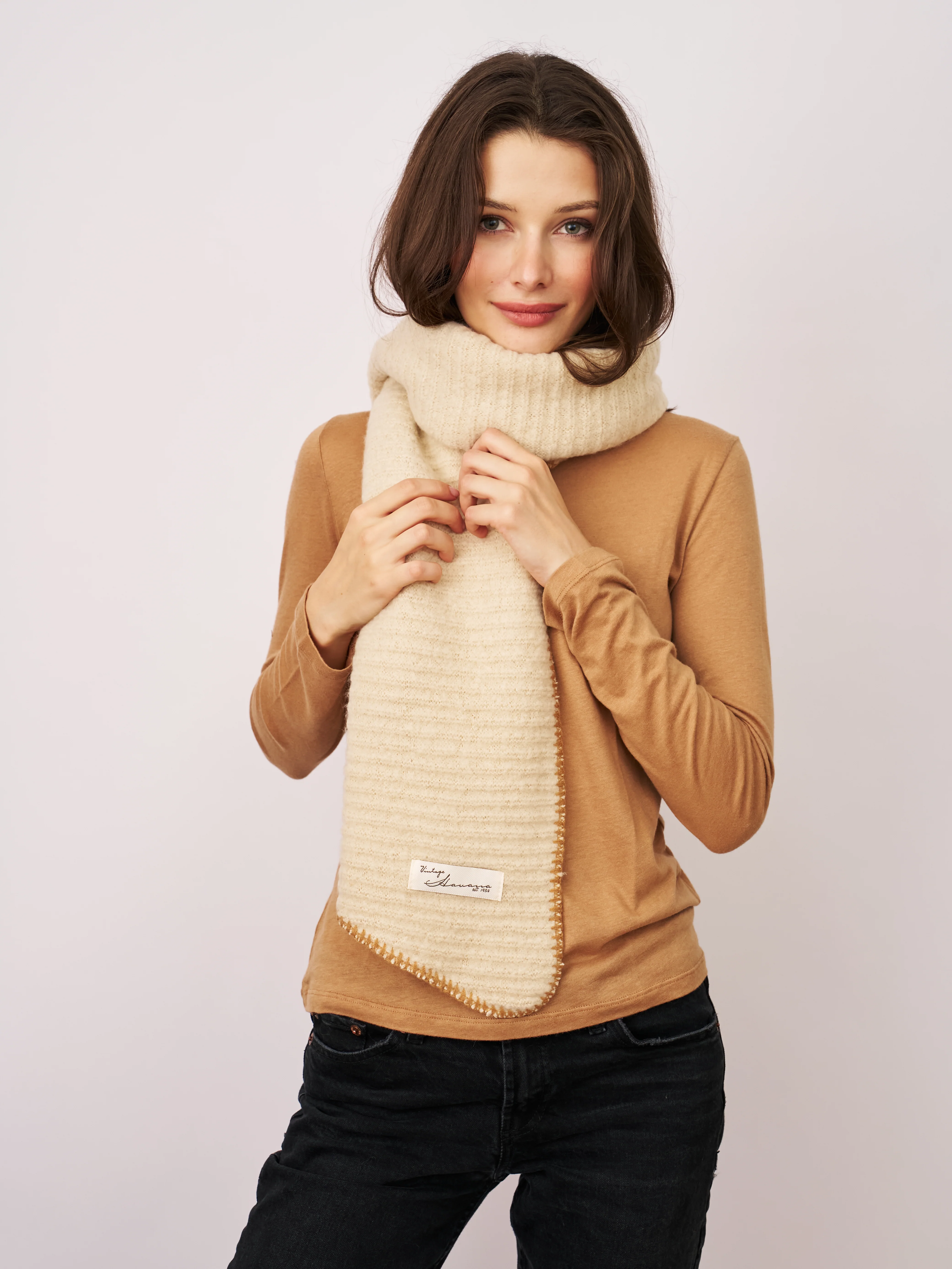 BLANKET STITCH KNIT SCARF - IVORY/WHEAT - Image 3