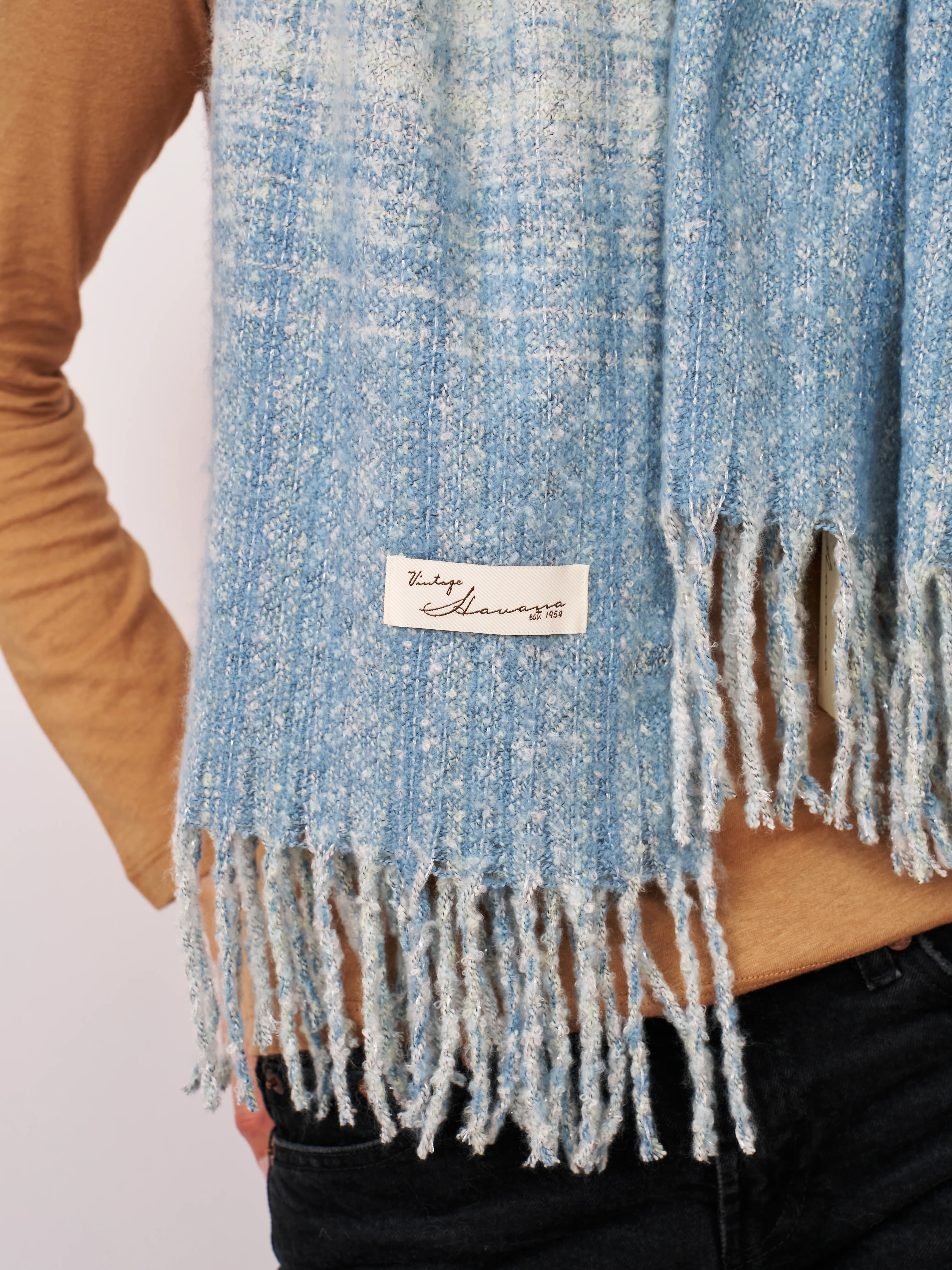 BOUCLE CHECK TASSEL SCARF - BLUE - Image 3