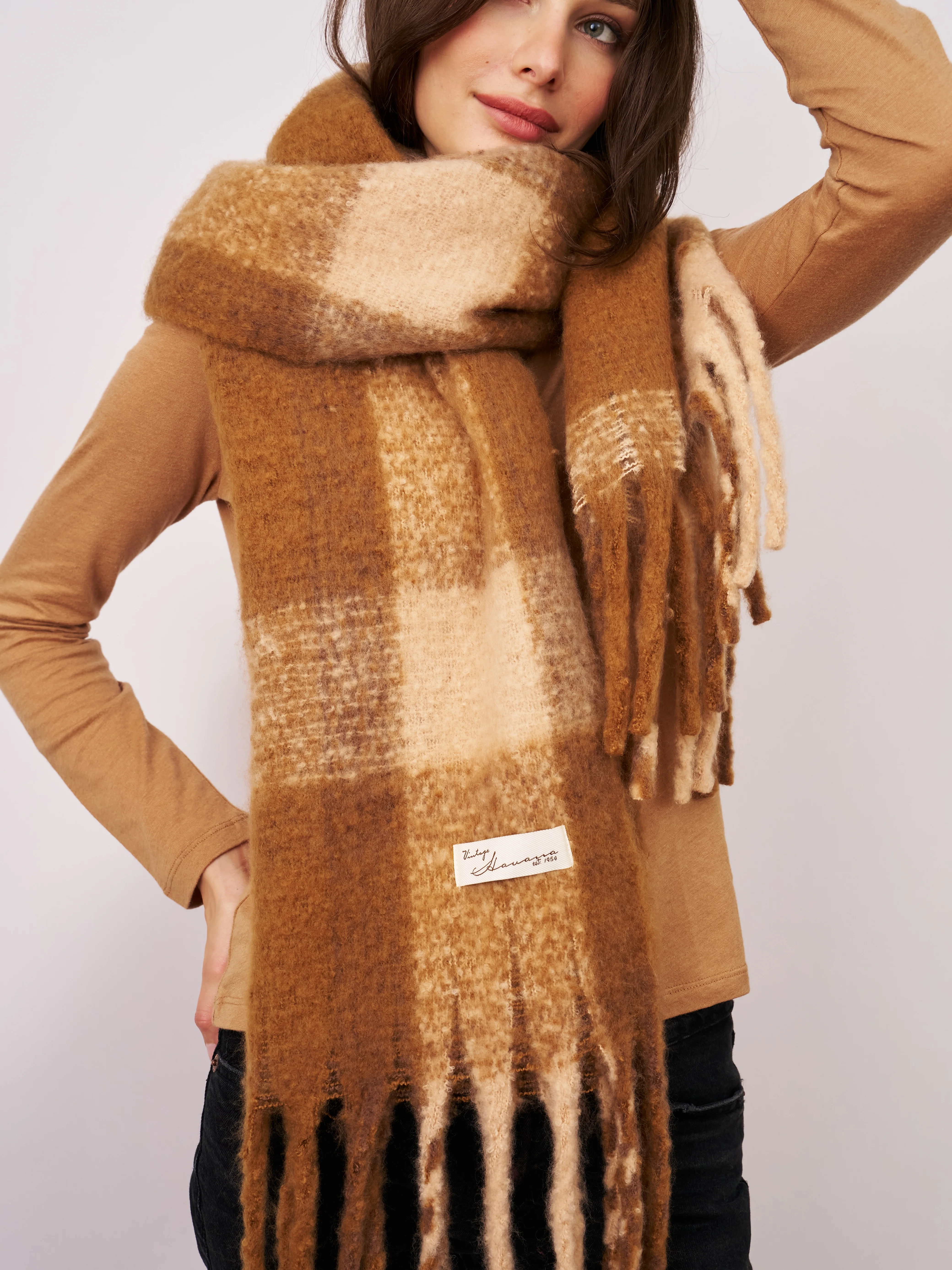 CHECK TASSEL SCARF - TAN - Image 3