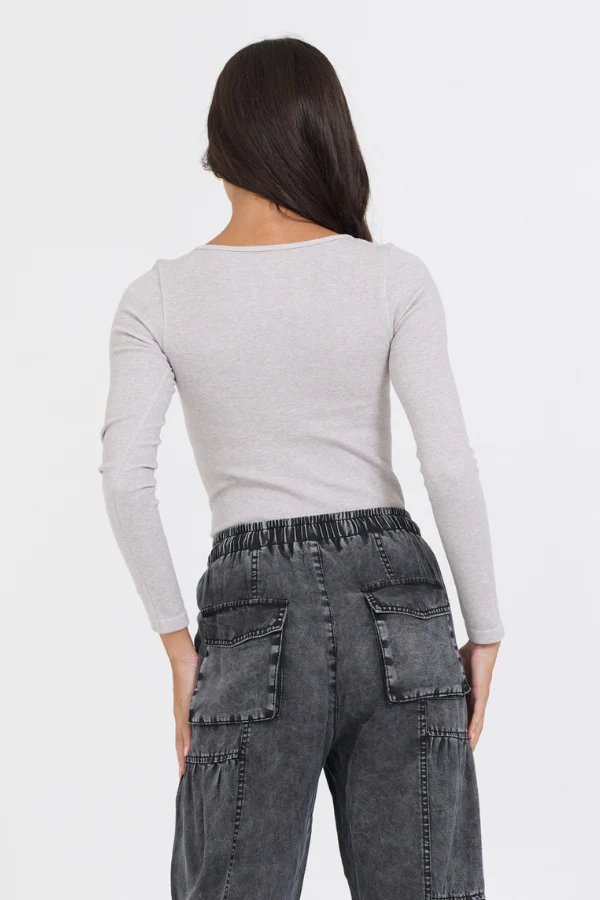 Heather Grey Seamless Long Sleeve Tee - Image 2