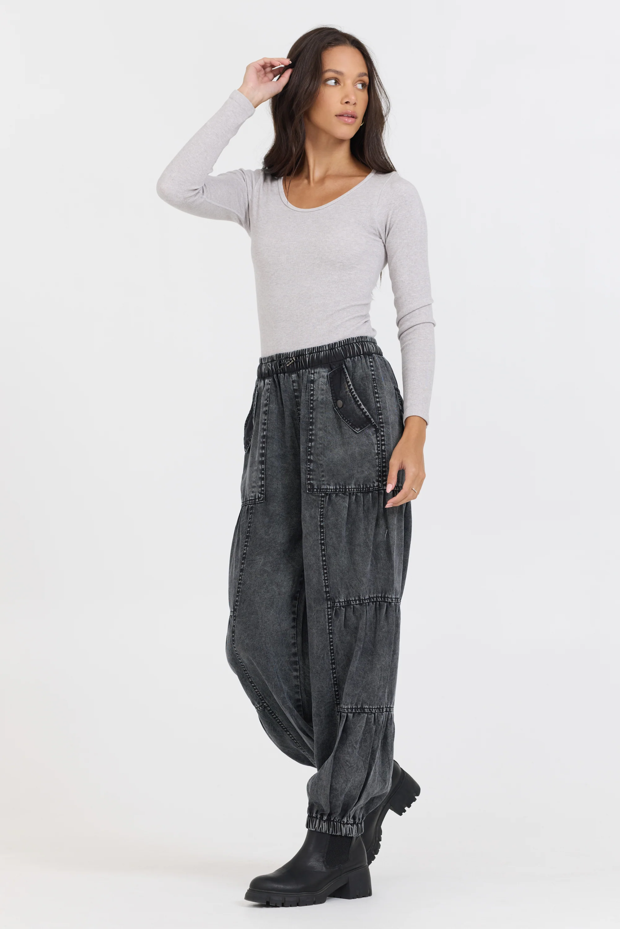 Heather Grey Seamless Long Sleeve Tee - Image 3