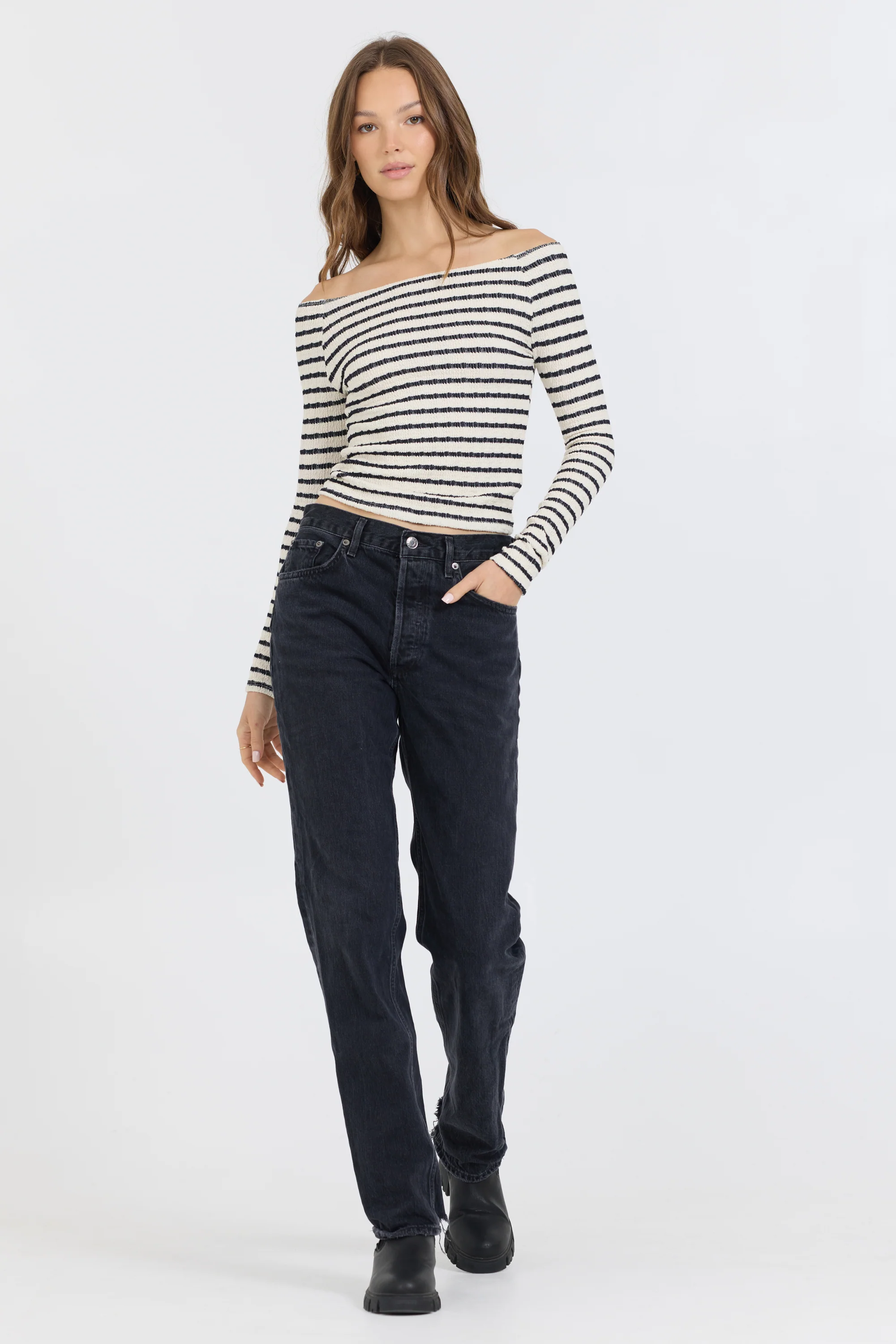Ivory Black Fitted Off The Shoulder Top - Image 3
