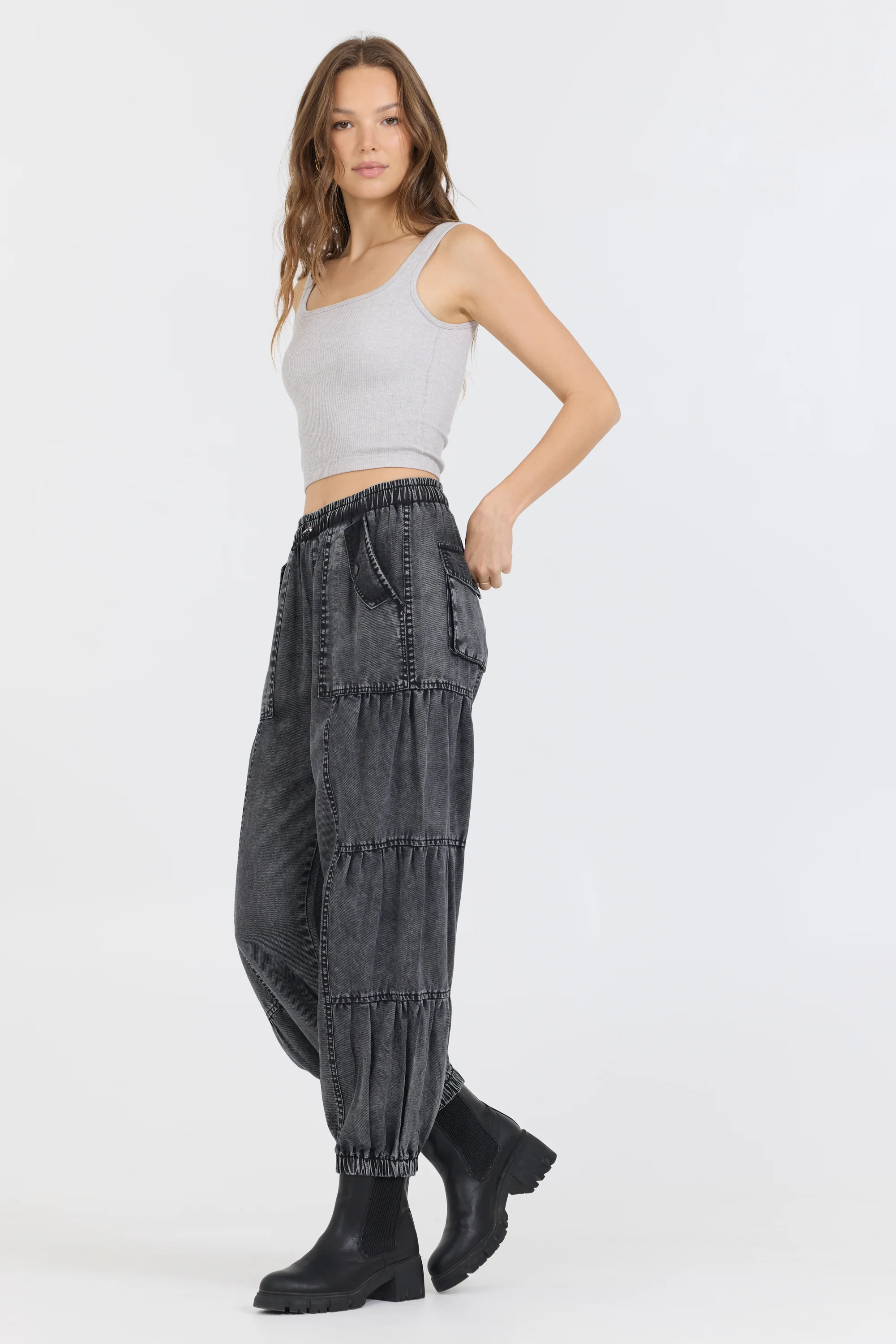 Heather Grey Seamless Tank Top - Image 3