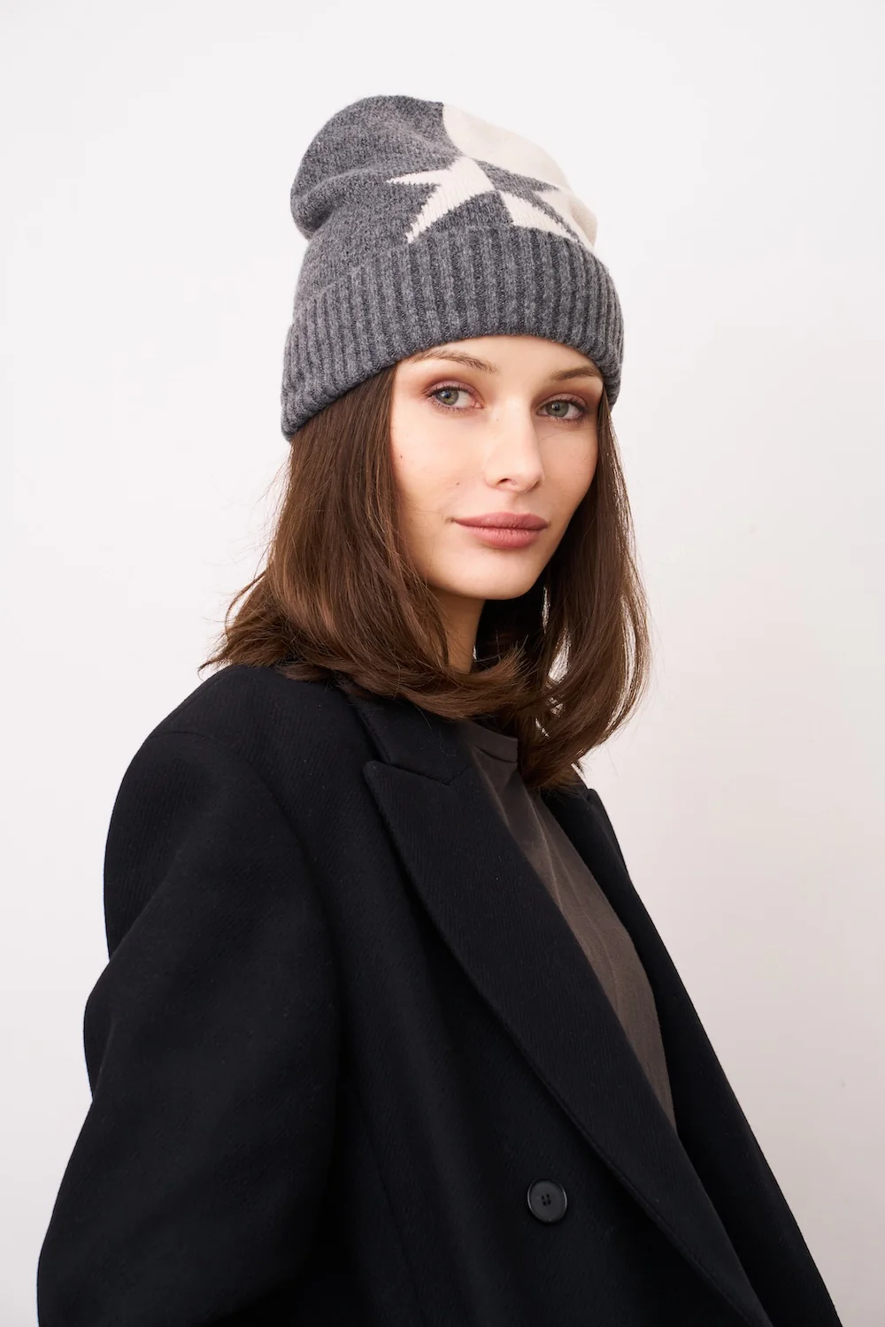 STAR PATTERN BEANIE - Image 3