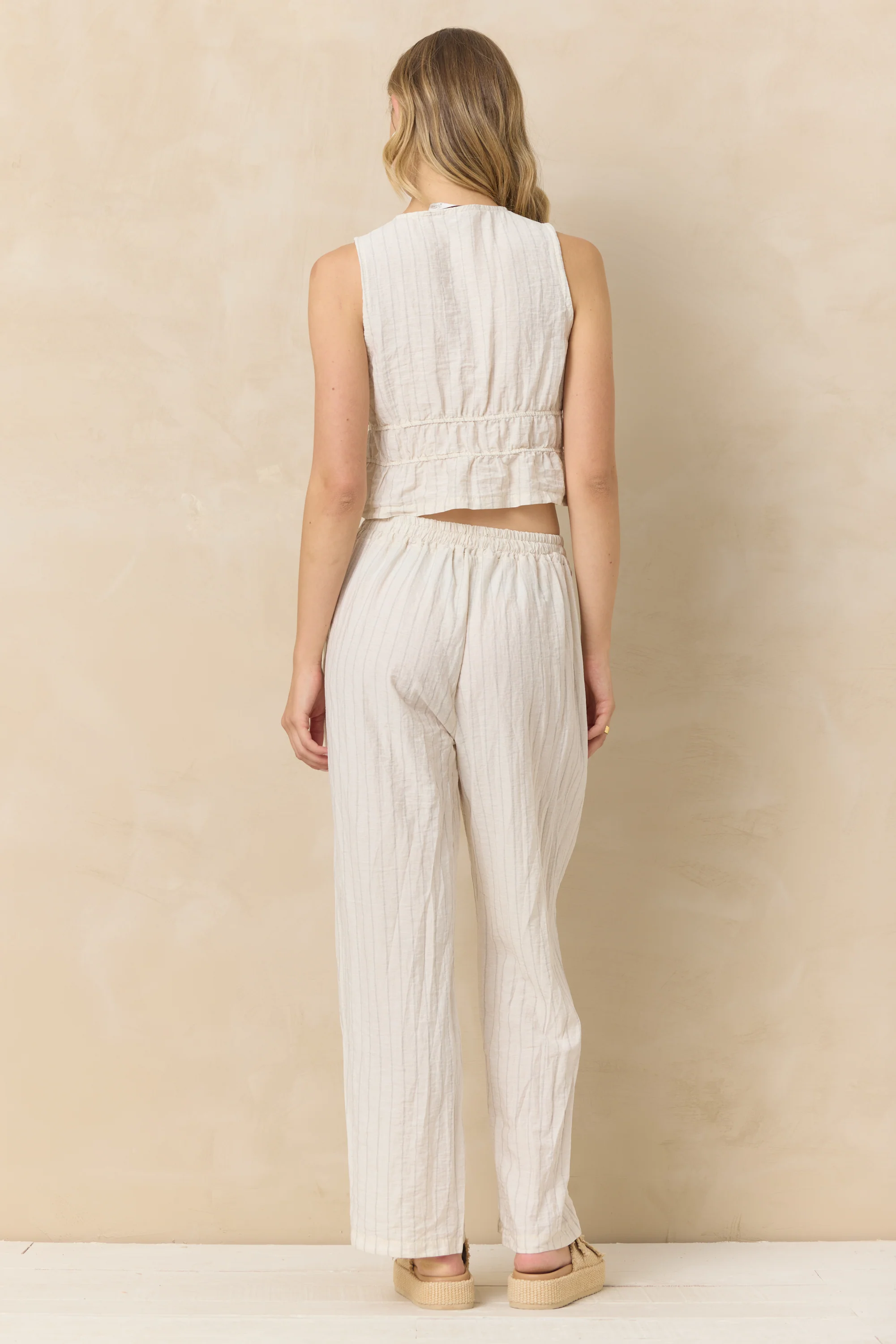 Textured Linen Blend Tie Front Top - Image 5