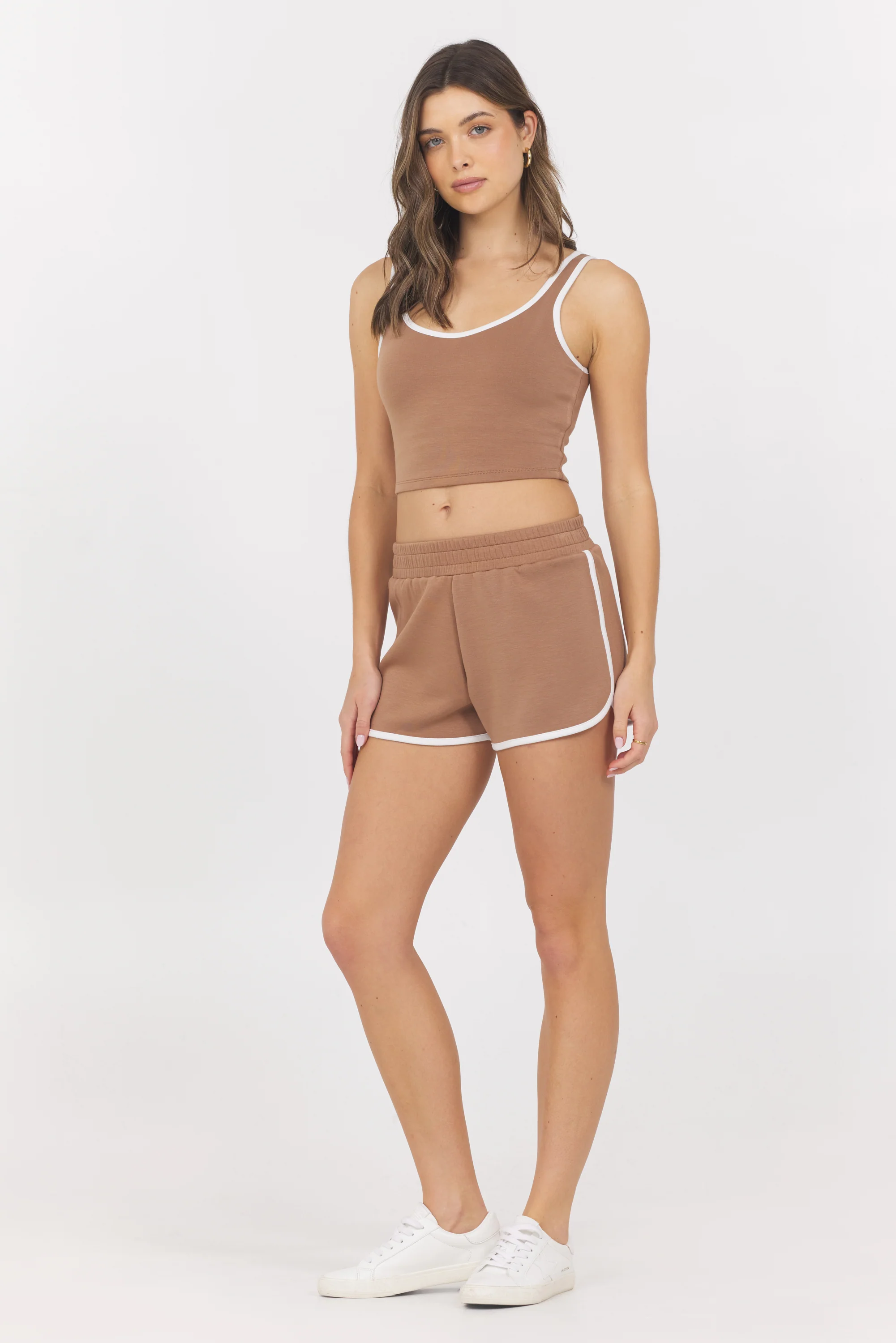 Toffee White Cloud w/ Piping Tank - Image 4