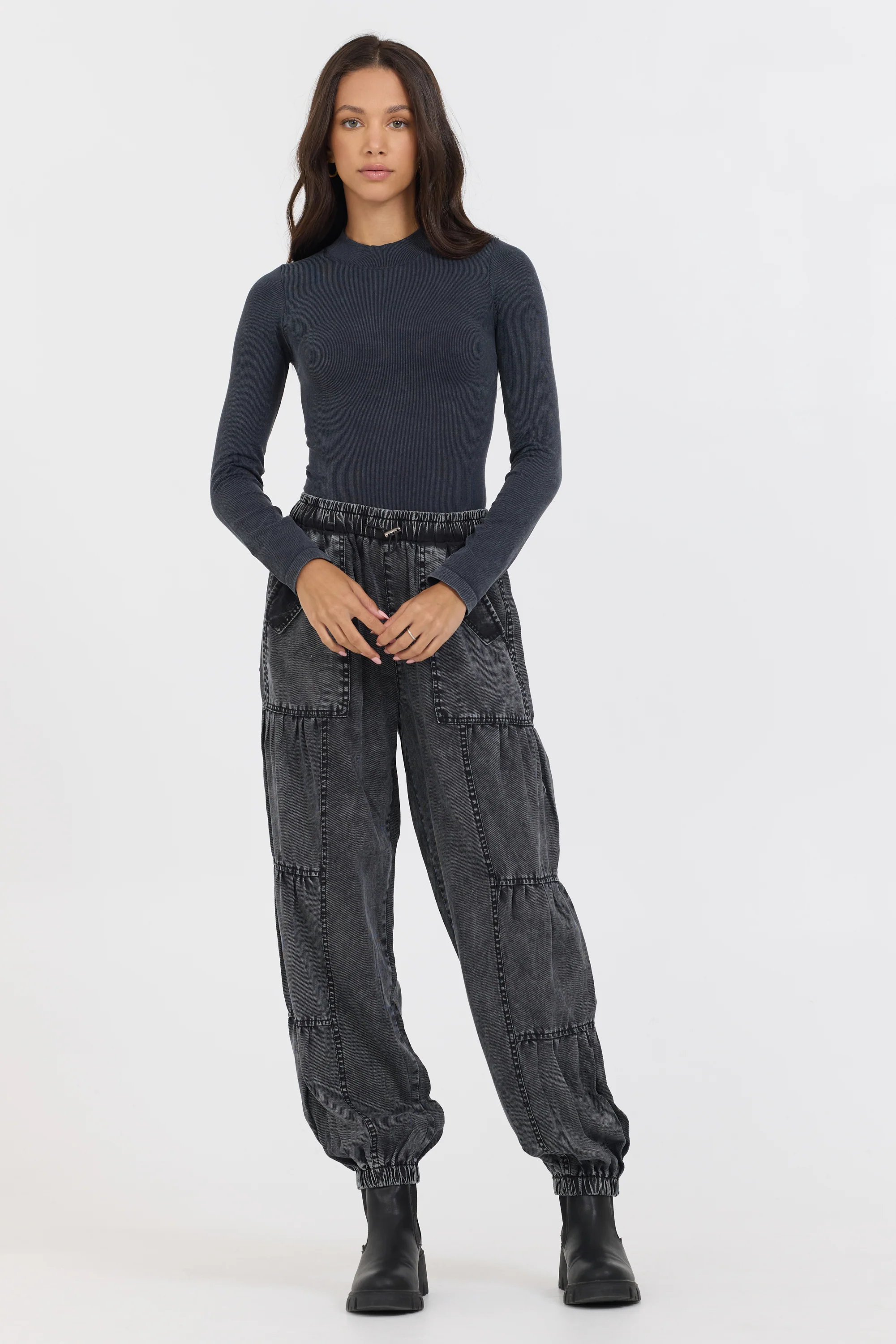 Washed Mountain Seamless Mock Neck Top - Image 4