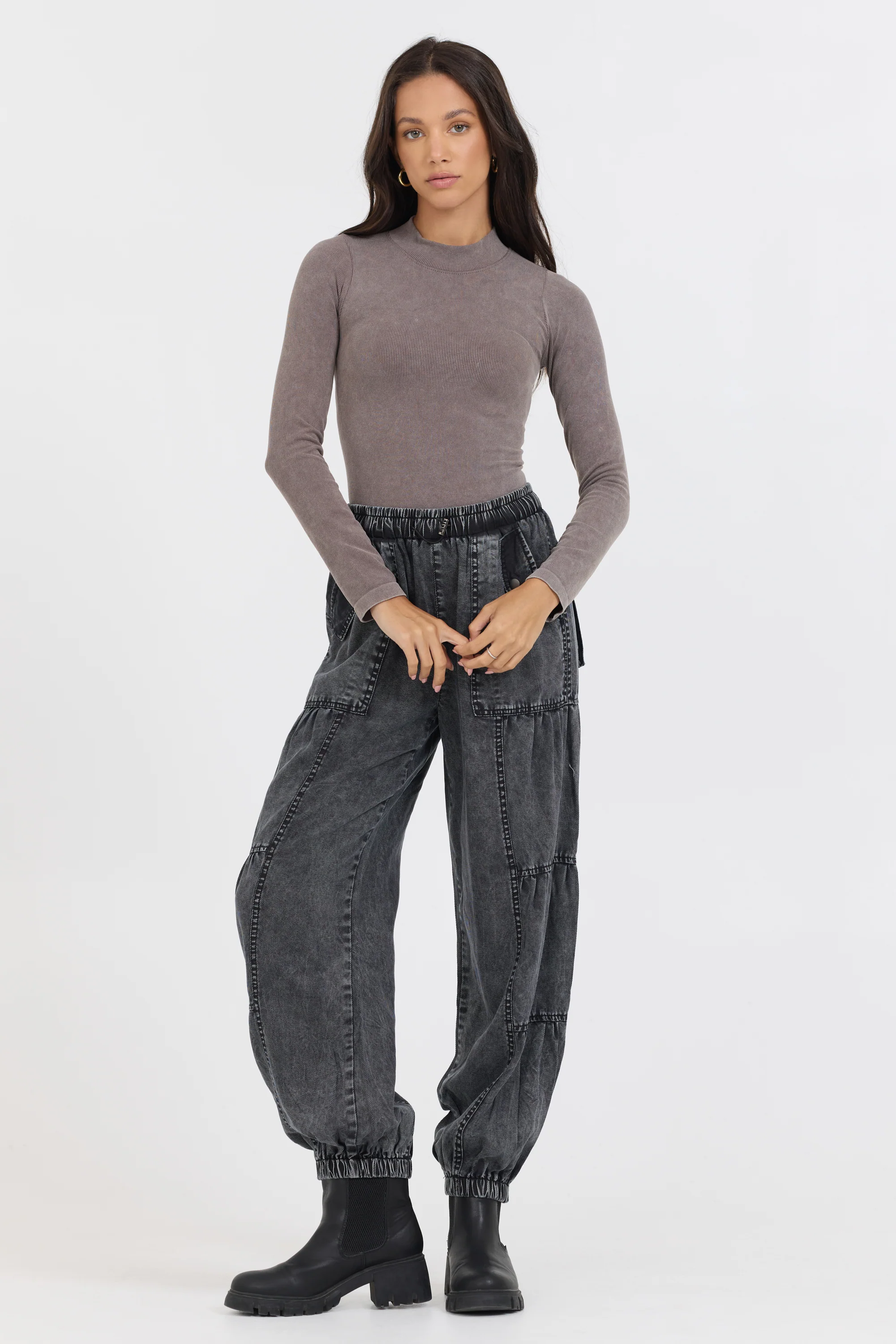 Washed Taupe Seamless Mock Neck Top - Image 3
