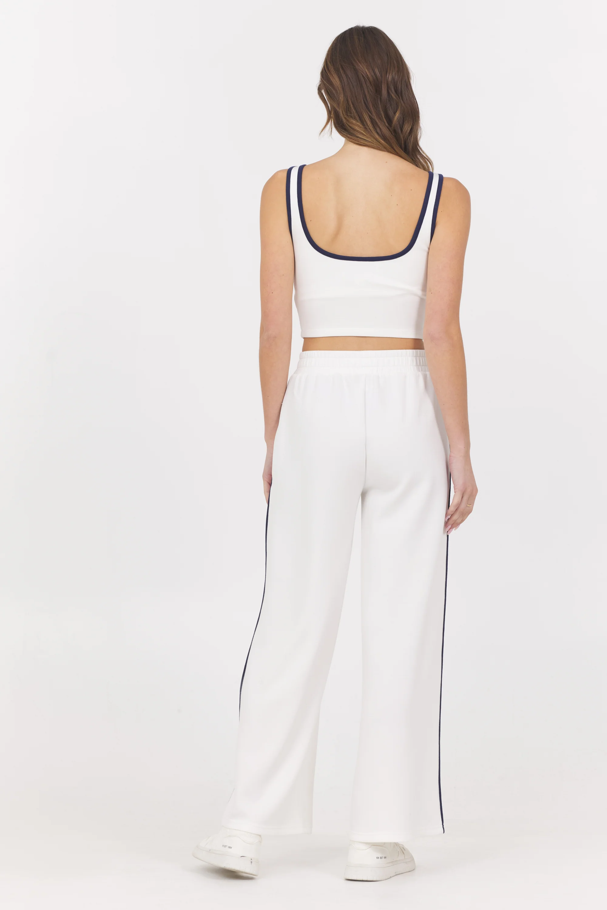White Navy Cloud w/ Piping Tank - Image 4