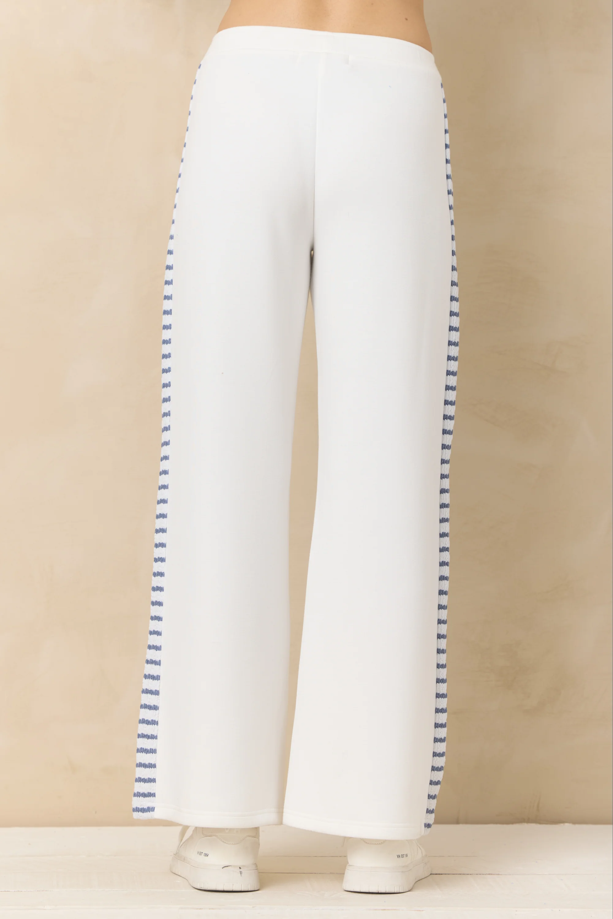 Wide Leg Pant with Striped Side - Image 5
